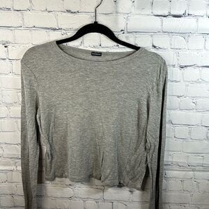 👕 Brandy Melville Long Gray Ribbed Shirt - Perfect Condition